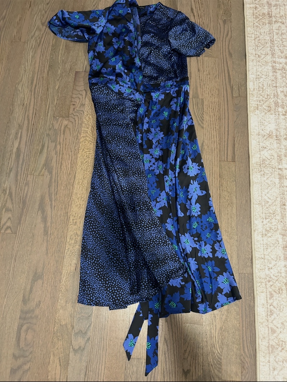 Simply Styled Floral Dolman Sleeve Wrap Dress - Picture 2 of 8